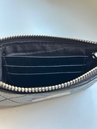 Bolso negro acolchado Stradivarius