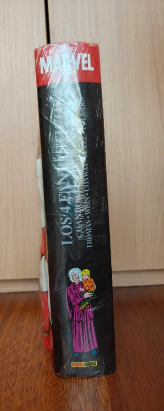 Precintado. 4 fantásticos 9 Cuando titanes chocan.