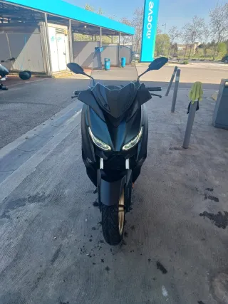 Yamaha XMAX 125 2023 Negra/Verde