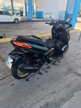 Yamaha XMAX 125 2023 Negra/Verde