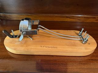 Jamonero 3 Claveles + Cuchillo Arcos-ULTIMO PRECIO