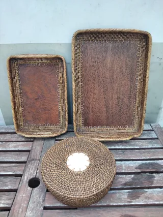 Bandeja antigua ratán y madera maciza artesanal