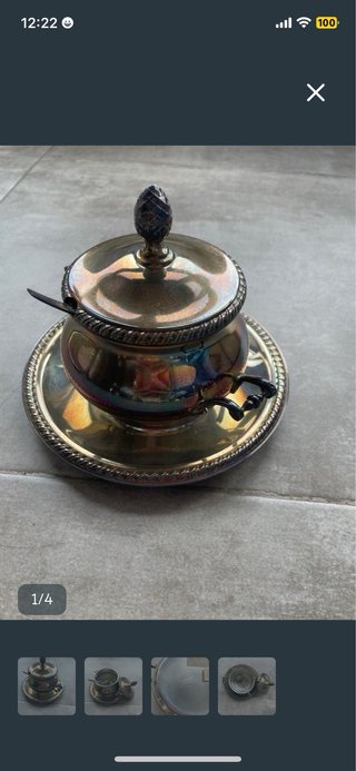 Sopera de plata antigua y azucarero