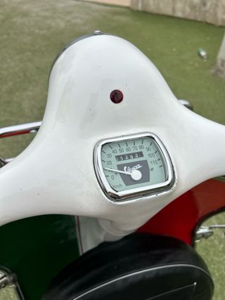 Vespa 125L Italia