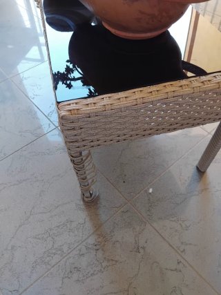 Tavolino da salotto effetto vimini e vetro