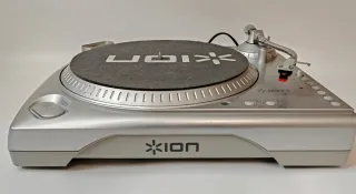 Tocadiscos Ion LP DOC USB con preamplificador