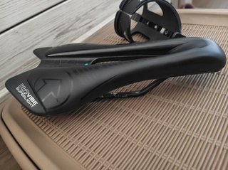 Sella bici strada/triathlon pro vibes superlight.