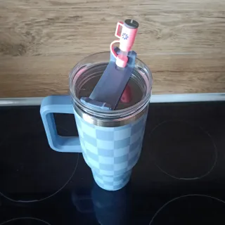 Borraccia termica con manico e cannuccia