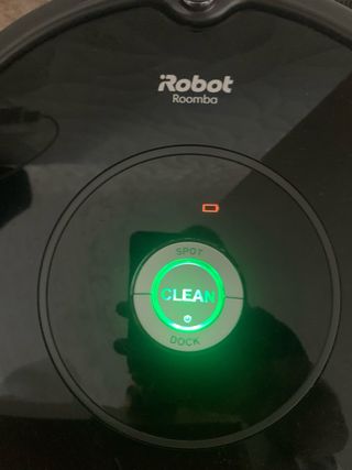 Aspirador Roomba 606 Usado