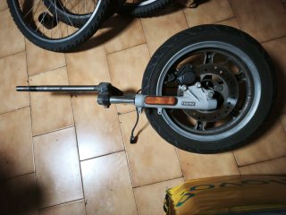 Yamaha Jog RR Plata