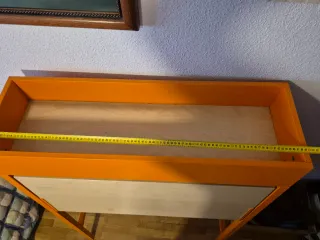 Escritorio abatible de metal y melamina color haya