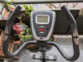 Bicicleta Estática BH Artic