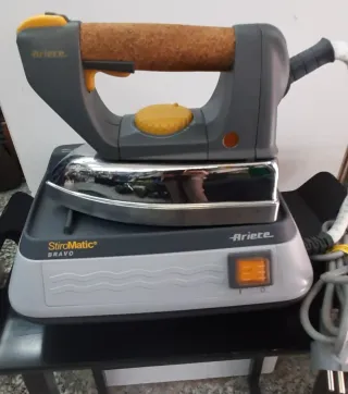 Centro de planchado Ariete 5261 2200W