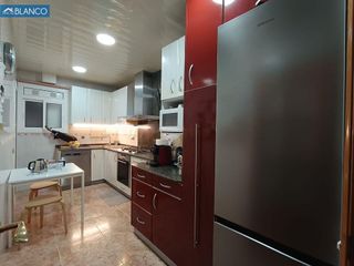 Piso en venta en Collblanc en Hospitalet de Llobregat, L´