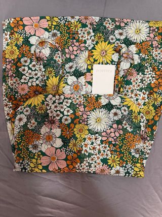 Vestido floral Pull and Bear verde