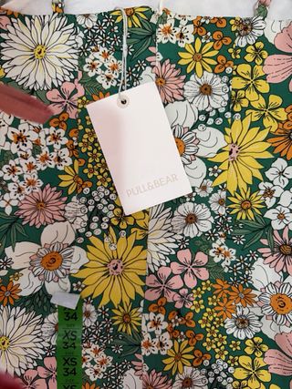 Vestido floral Pull and Bear verde