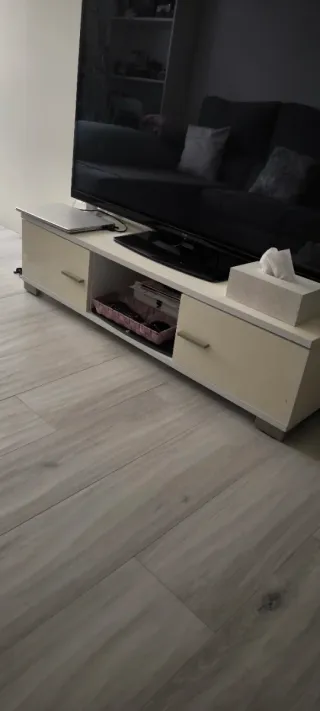 Mueble TV Beige y Negro