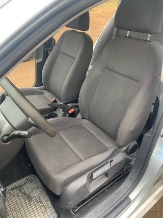 Volkswagen Golf 2004