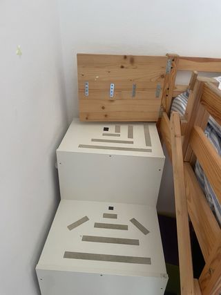 Letto a castello in legno con scivolo