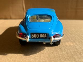 Scalextric Jaguar Azul