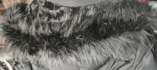 Abrigo plumífero Zara negro