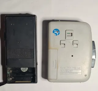 Lotto Registratore Sanyo Microcassette e cassette