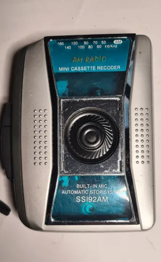 Lotto Registratore Sanyo Microcassette e cassette