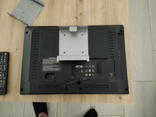 TV Sharp aguos 22 pulgadas