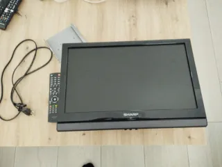 TV Sharp aguos 22 pulgadas