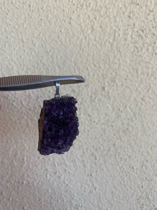 Ciondolo in ametista grezza
