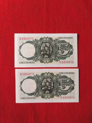 Pareja de billetes 5 pesetas de 1951 SC
