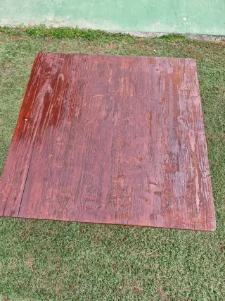 Mesa plegable de madera