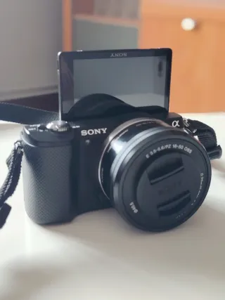 Sony A5000 Negra + Objetivo 16-50mm OSS
