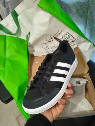 Zapatillas Adidas Nuevas Talla 43.5 / 44