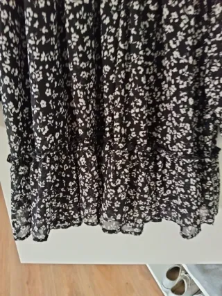 Vestido estampado floral negro y blanco