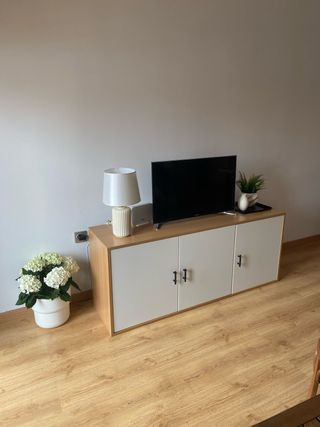 Mueble TV / Aparador Blanco y Madera