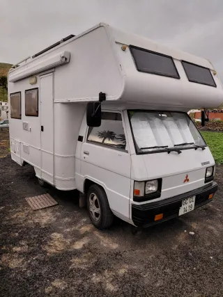 Mitsubishi L 300 1984