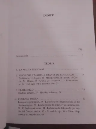 El libro de los Hechizos: Cómo hacer y deshacer...