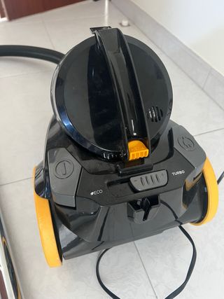 Aspiradora Newlux sin bolsa