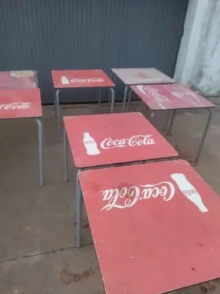 Tavolo Coca-Cola in Metallo e Plastica