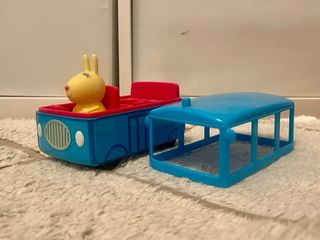 Clase Peppa Pig Madame Gazelle y autobús incluido