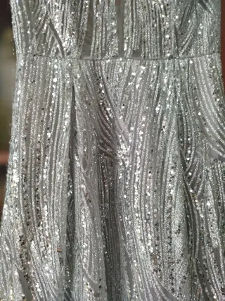 Vestido de gala largo plateado lentejuelas