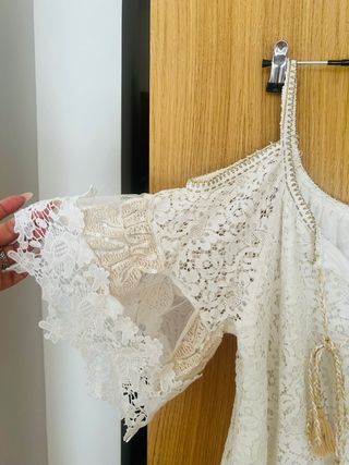 Blusa de encaje blanco talla única