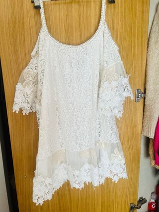Blusa de encaje blanco talla única