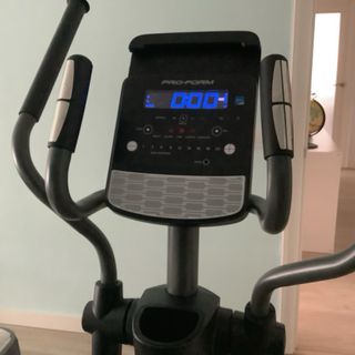 Bicicleta Elíptica Negra y Roja