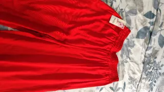 Pantalón ancho rojo
