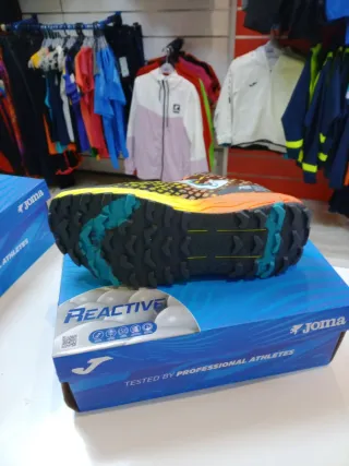 Zapa Joma SIMA MEN 2416 Marrón Amarillo T40