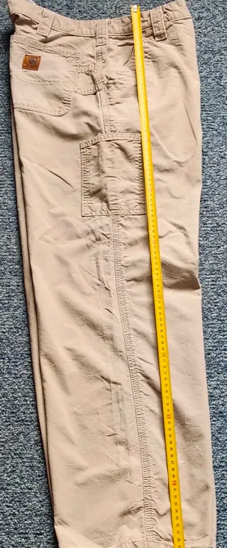 Pantalón baggy