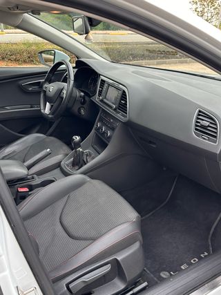 SEAT Leon 2.0 TDI FR ST Distribución hecha