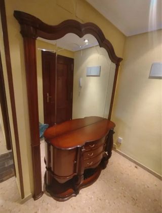 Mueble de entrada madera con espejo